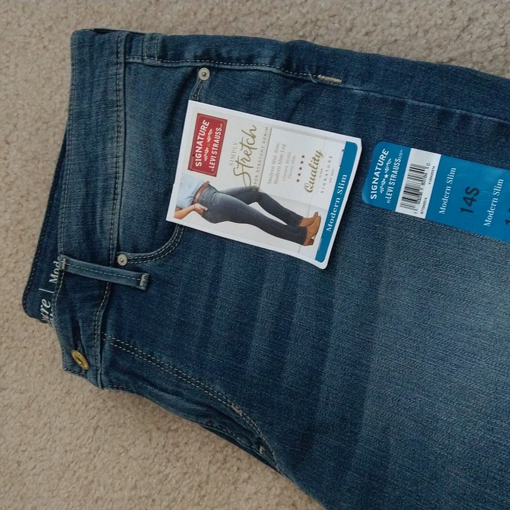Signature by Levi Strauss Modern Slim Jeans 14S